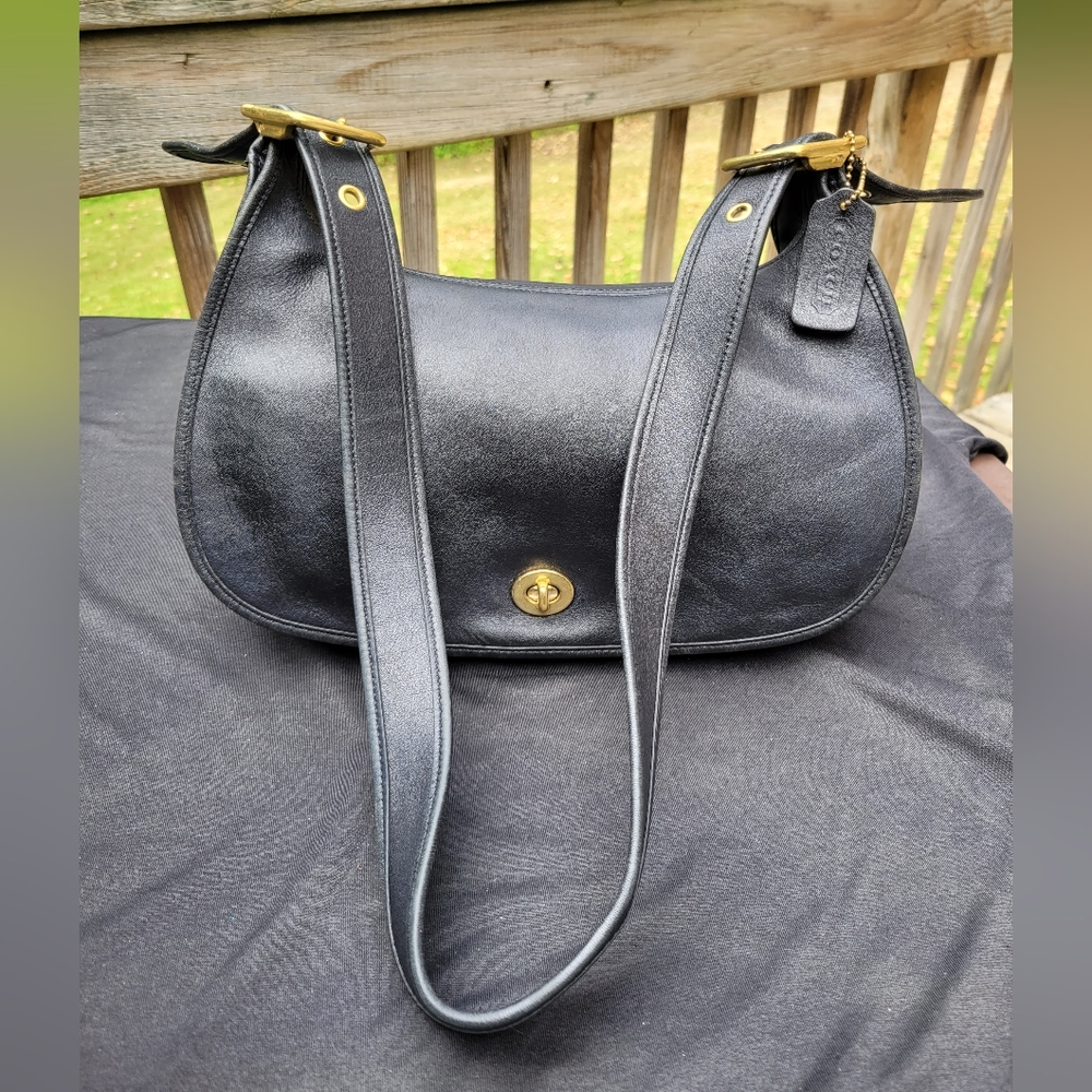 VINTAGE AUTHENTIC RARE COACH CRESCENT HOBO BLACK LEATHER